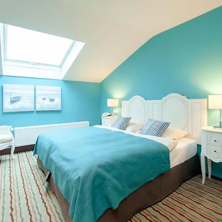 Отель Am Hopfensee 4*