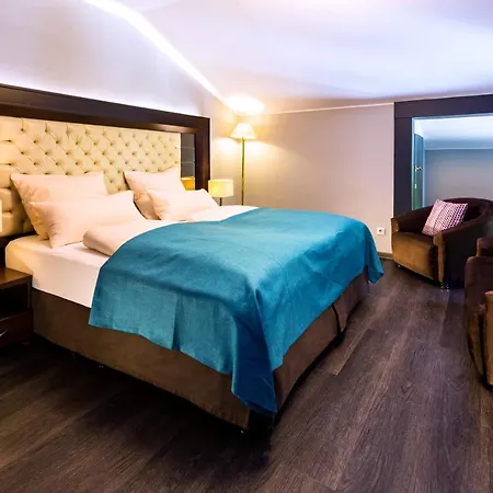 Am Hopfensee 4*