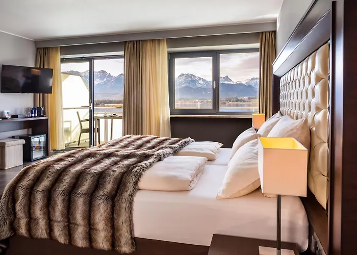 Готель Am Hopfensee 4*