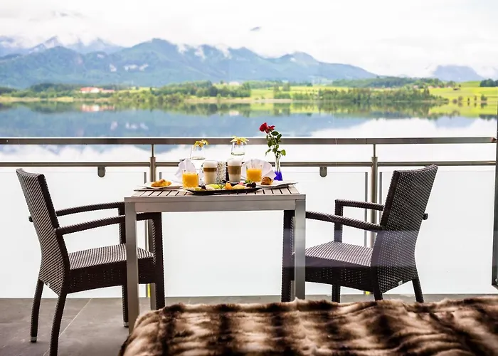 Готель Am Hopfensee 4*