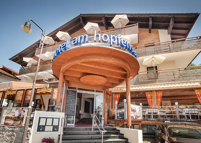 Готель Am Hopfensee 4*